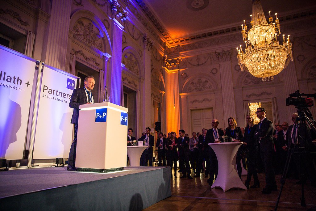 Prof. Dr. Dr. h.c. Clemens Fuest (President ifo Institut) Prof. Dr. Dr. h.c. Clemens Fuest (President ifo Institut)